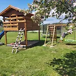 Cabanyes Lodge *